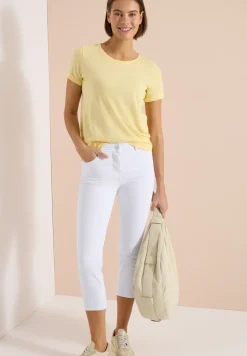 3/4 Slim Leg jeans in Slim Fit