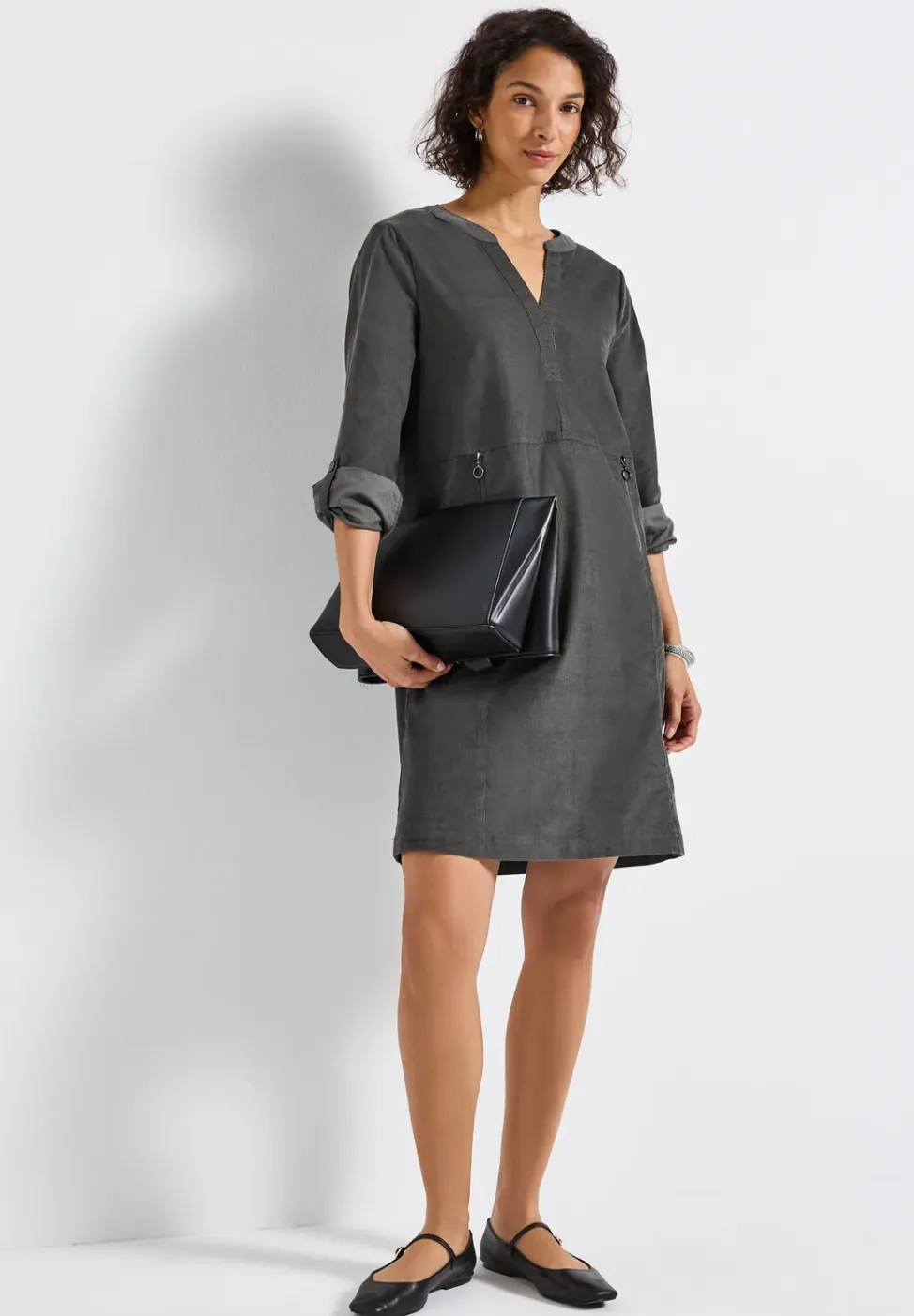 Corduroy jurk met gespleten hals